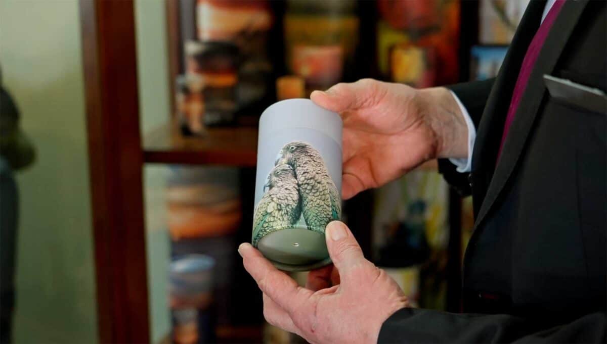 Whitestone-ash-keepsake