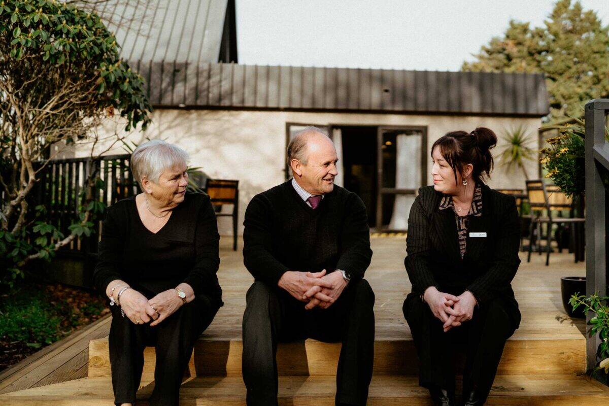 WhitestoneFunerals-team-seated