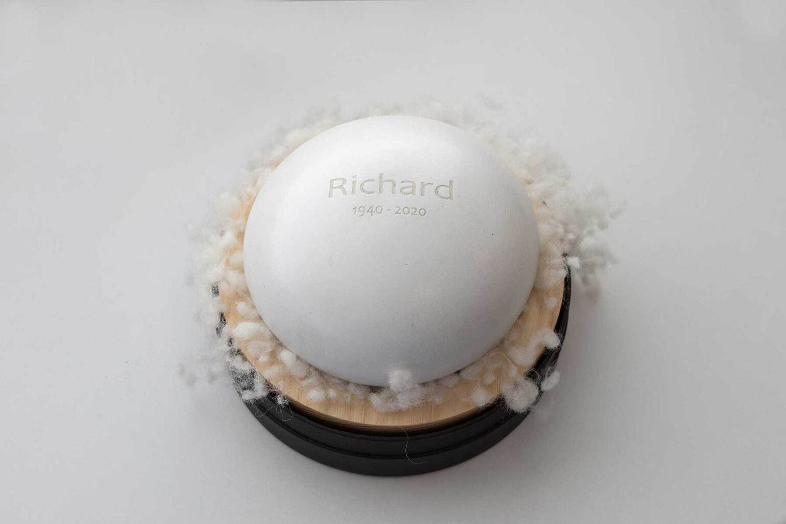 Returniti-stone-ashes